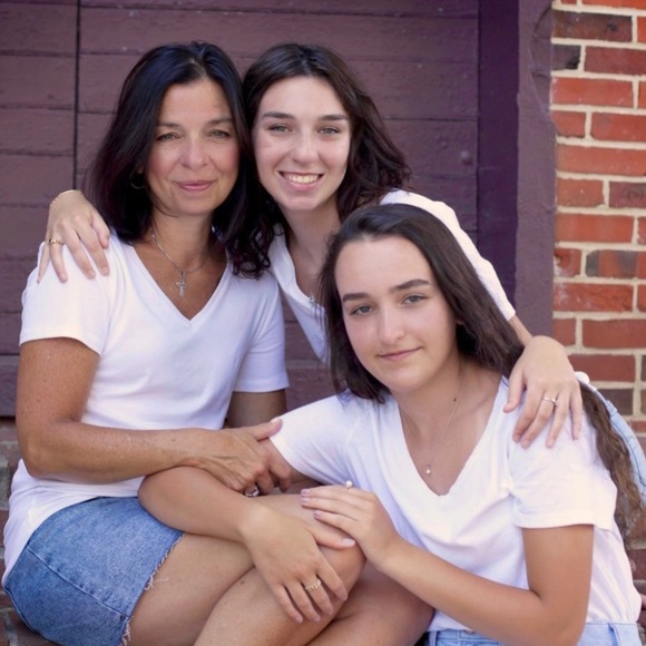 Meet your Posher, Ingrid - Picture 1 of 4